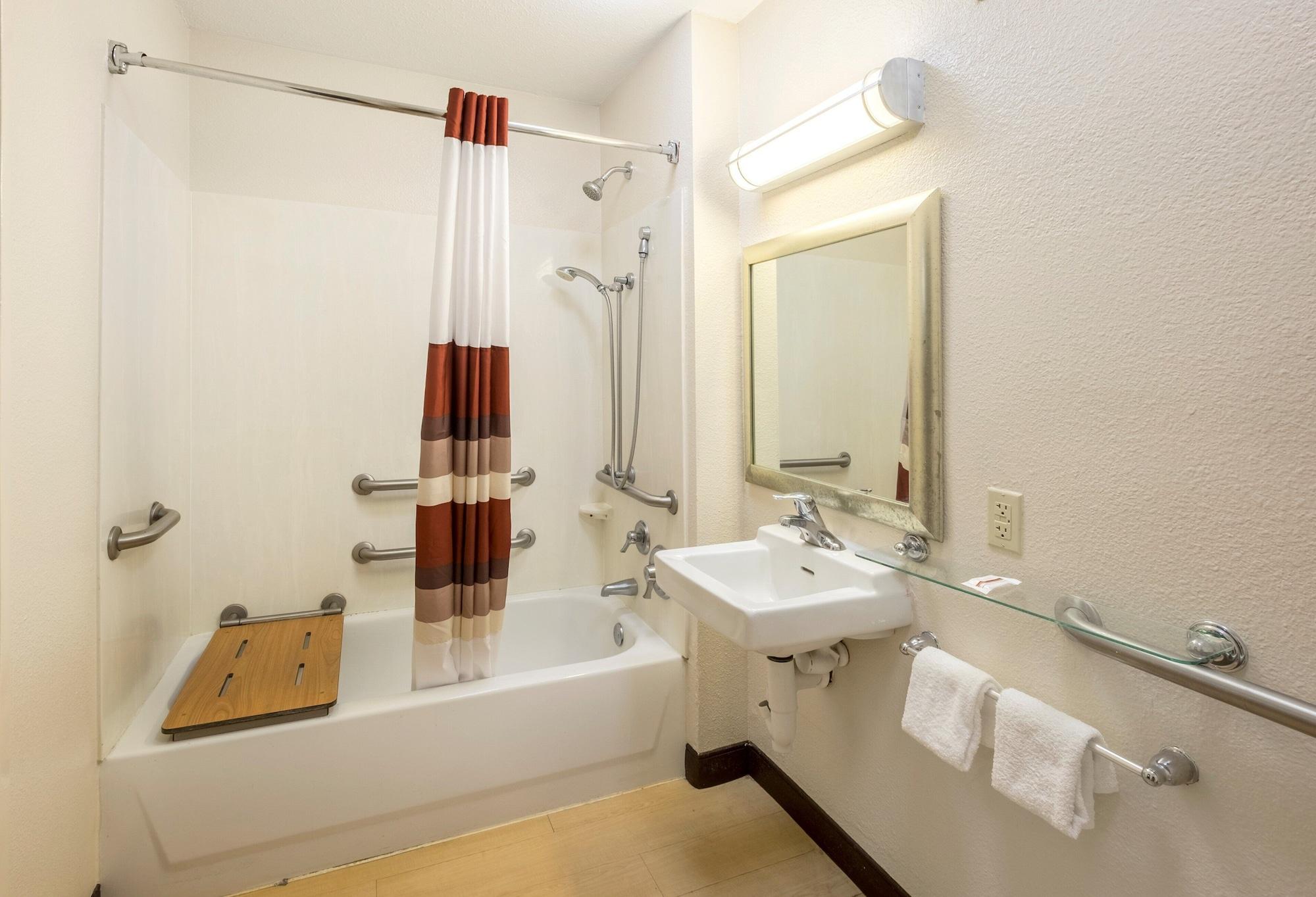 Red Roof Inn Jacksonville Airport Bagian luar foto