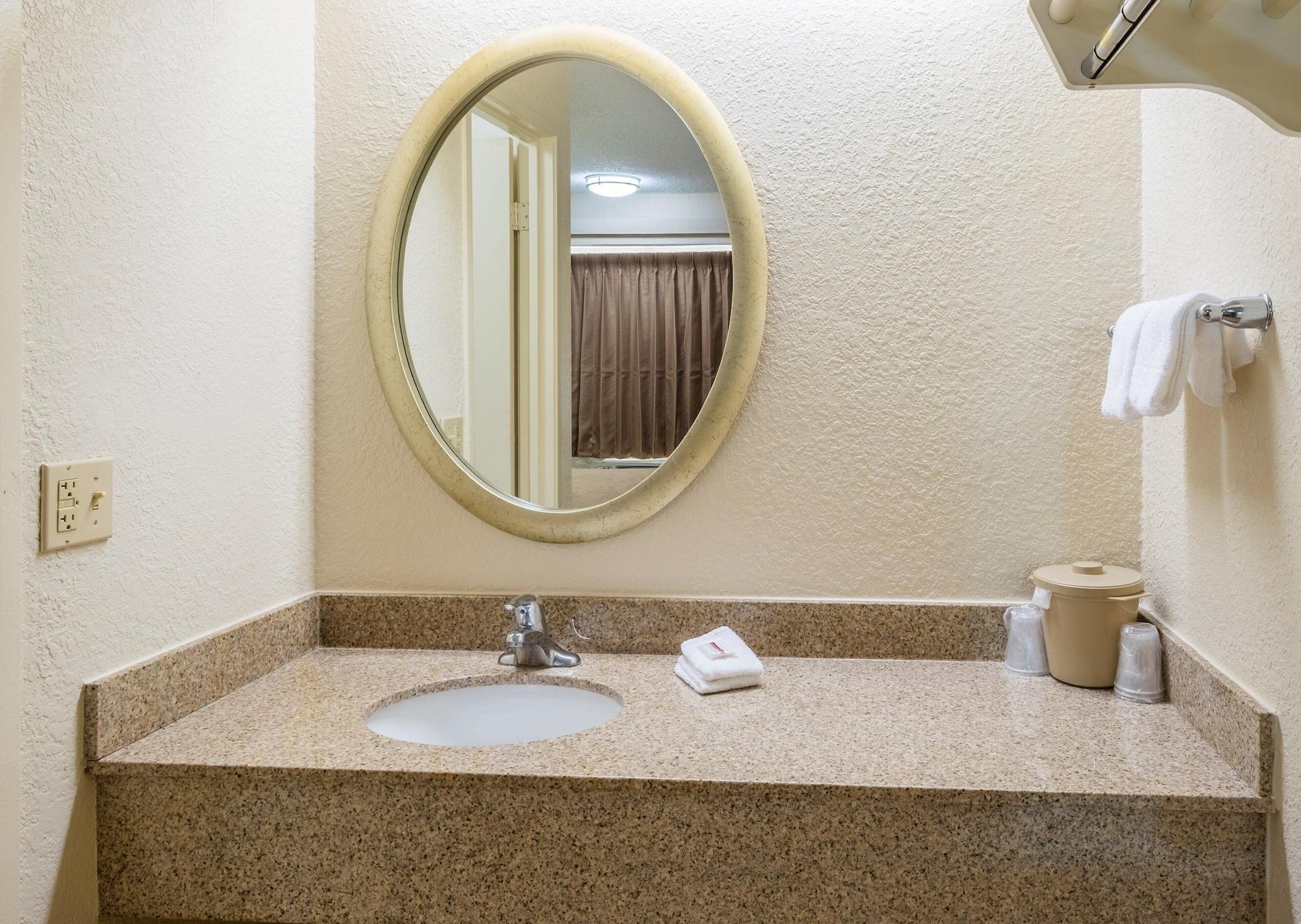 Red Roof Inn Jacksonville Airport Bagian luar foto
