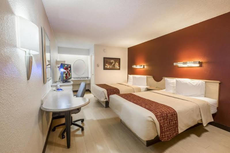 Red Roof Inn Jacksonville Airport Bagian luar foto